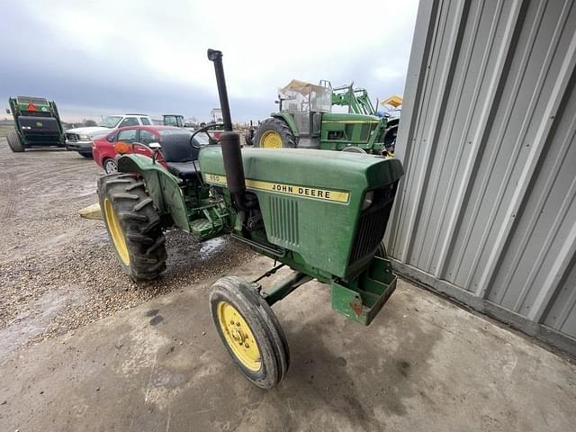 Image of John Deere 850 equipment image 1