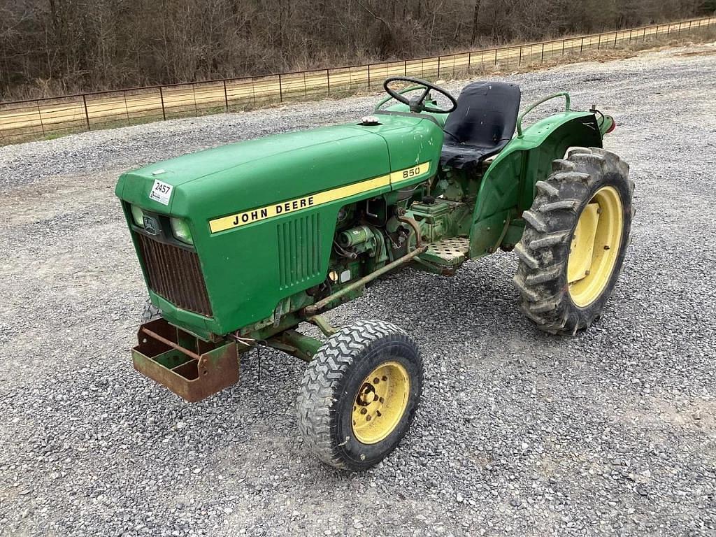 Image of John Deere 850 Primary image