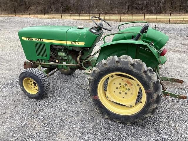 Image of John Deere 850 equipment image 2