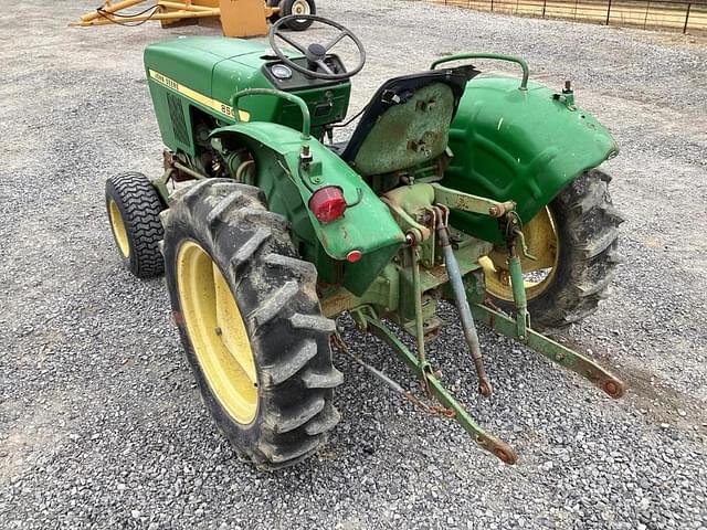 Image of John Deere 850 equipment image 3