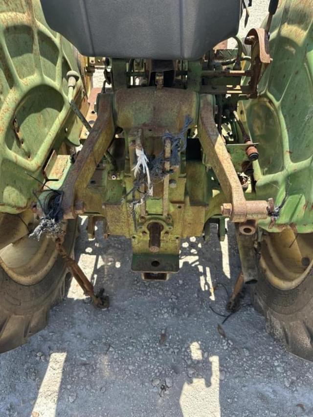 Image of John Deere 850 equipment image 2