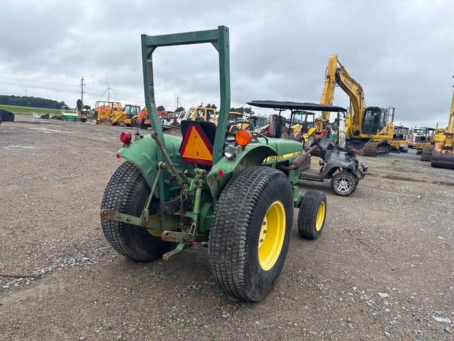 Image of John Deere 850 equipment image 2