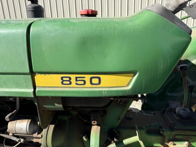 Image of John Deere 850 equipment image 3