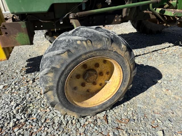 Image of John Deere 850 equipment image 4