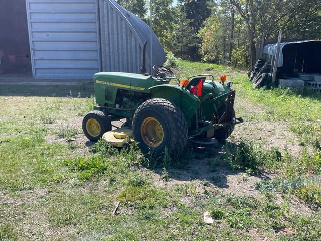 Image of John Deere 850 equipment image 4