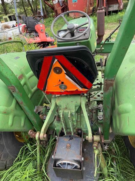 Image of John Deere 850 equipment image 4