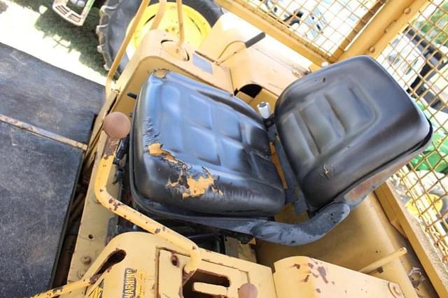 Image of John Deere 850B equipment image 4