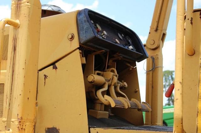 Image of John Deere 850B equipment image 2