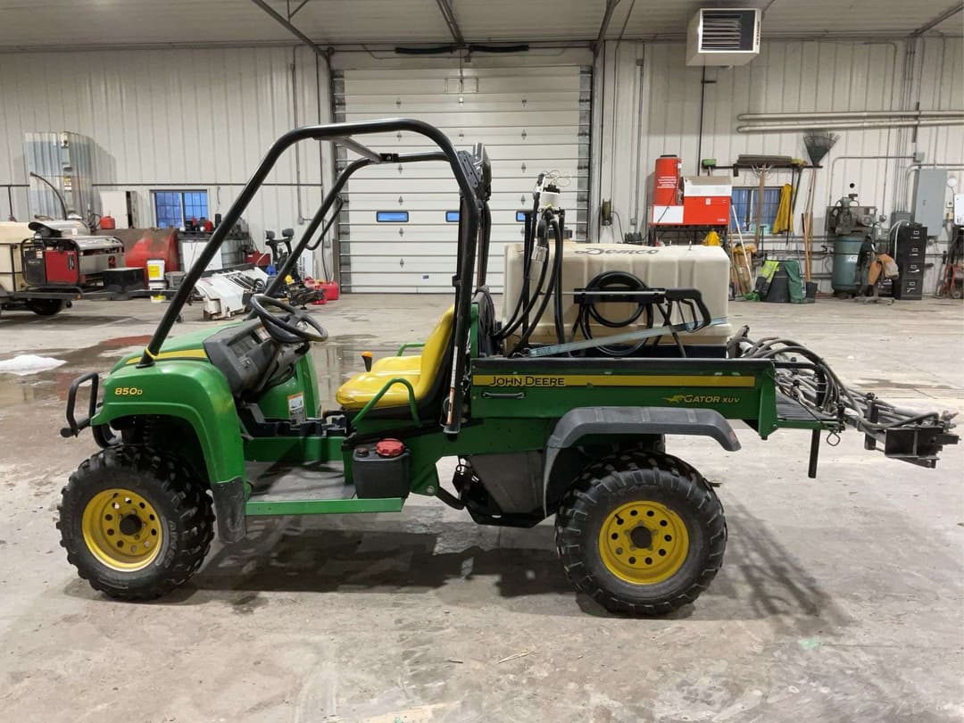 Image of John Deere XUV 850D Primary image