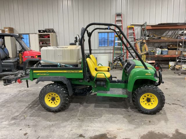 Image of John Deere XUV 850D equipment image 4