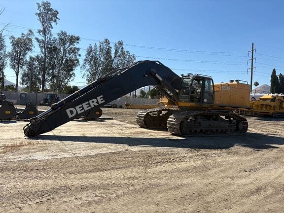 2007 John Deere 850D Equipment Image0