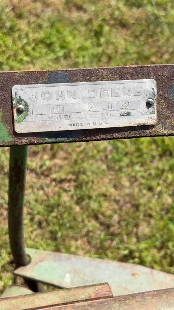Image of John Deere 851 equipment image 1