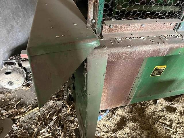 Image of John Deere 853 equipment image 1