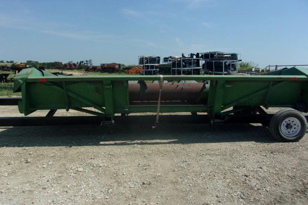 John Deere 853A Equipment Image0