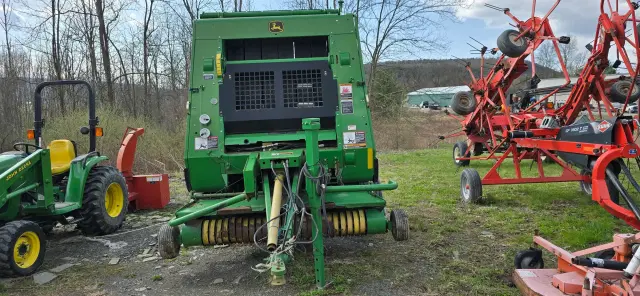 Image of John Deere 854 equipment image 2