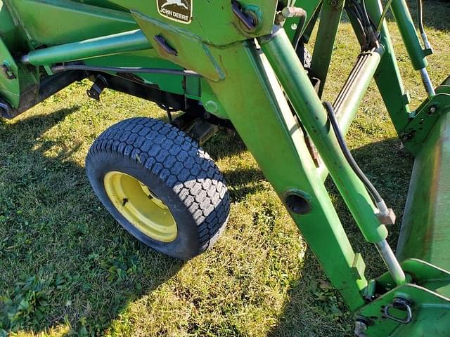 Image of John Deere 855 equipment image 3