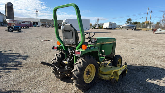 Image of John Deere 855 equipment image 4