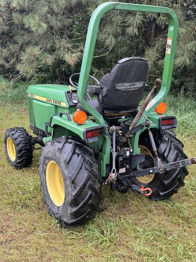 Image of John Deere 855 equipment image 2