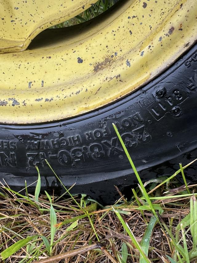 Image of John Deere 855 equipment image 4