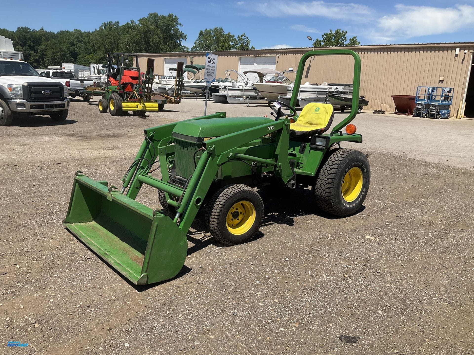John Deere 855 Equipment Image0