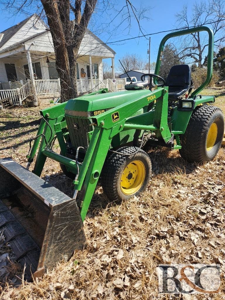 John Deere 855 Equipment Image0