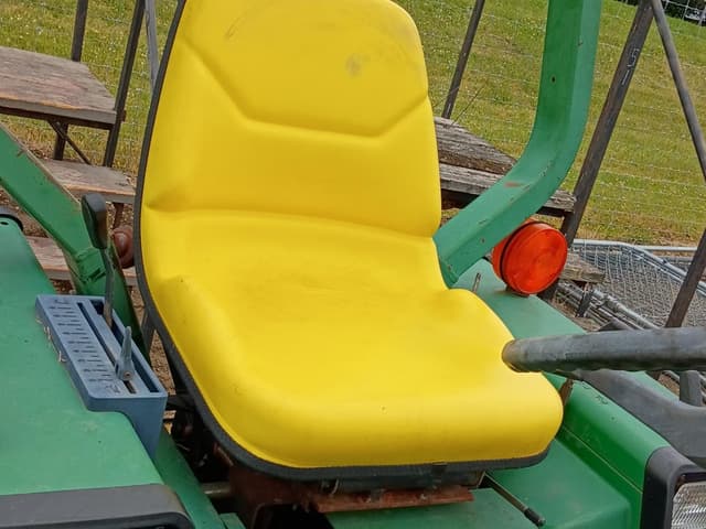 Image of John Deere 855 equipment image 3