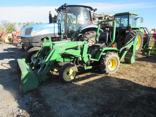 Image of John Deere 855 equipment image 1