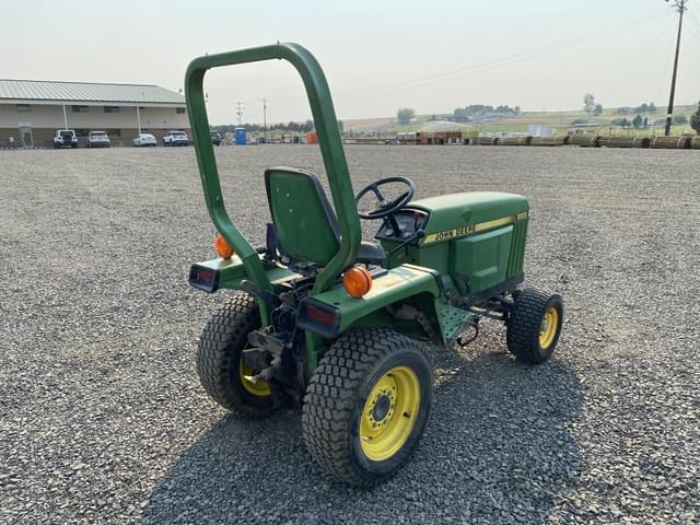 Image of John Deere 855 equipment image 3