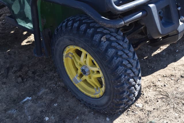 Image of John Deere Gator XUV 855M equipment image 3