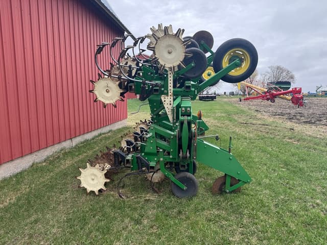 Image of John Deere 856 equipment image 3