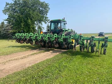 Main image John Deere 856