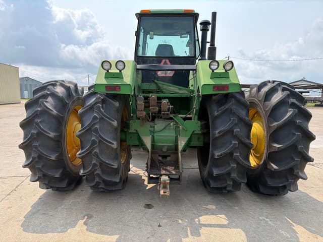 Image of John Deere 8560 equipment image 4