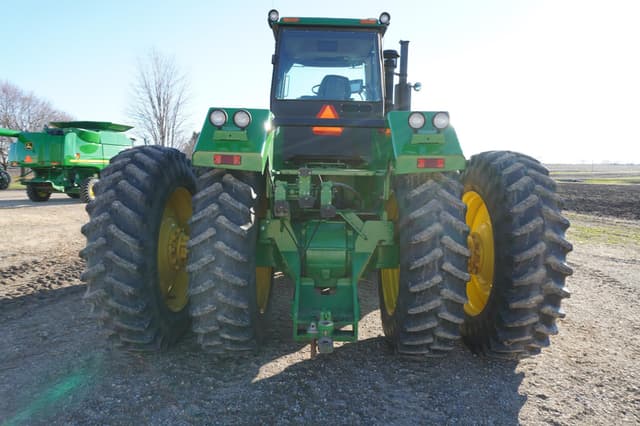 Image of John Deere 8570 equipment image 3