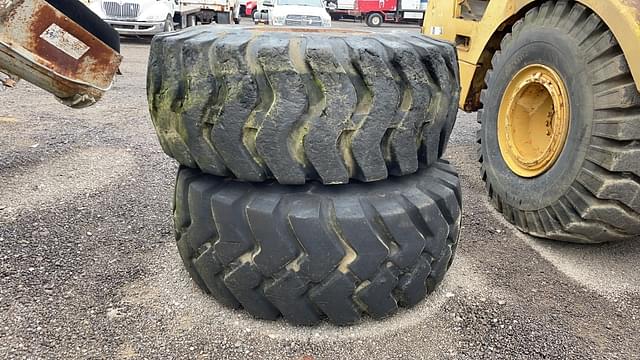Image of John Deere 860A equipment image 2