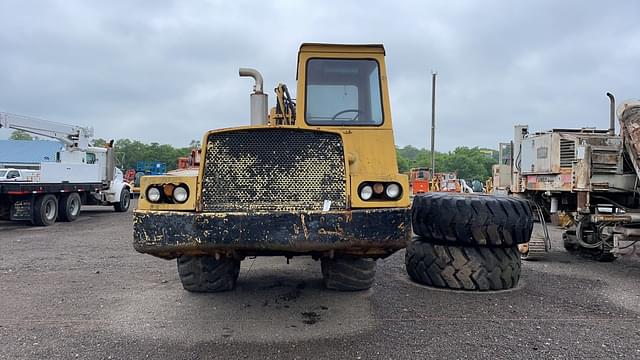 Image of John Deere 860A equipment image 4