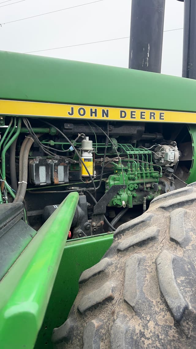 Image of John Deere 8630 equipment image 1