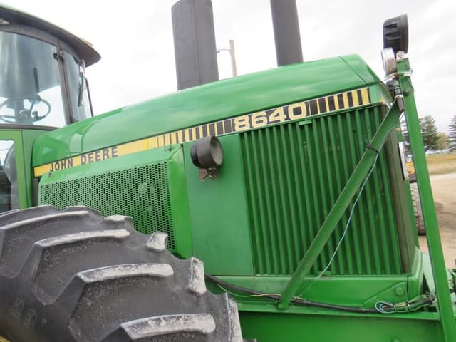 Image of John Deere 8640 equipment image 4