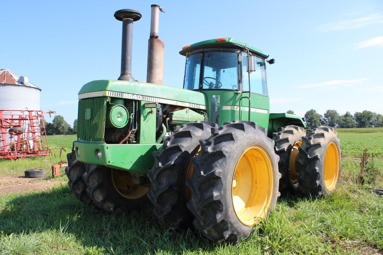 Main image John Deere 8640