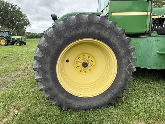 Image of John Deere 8640 equipment image 4