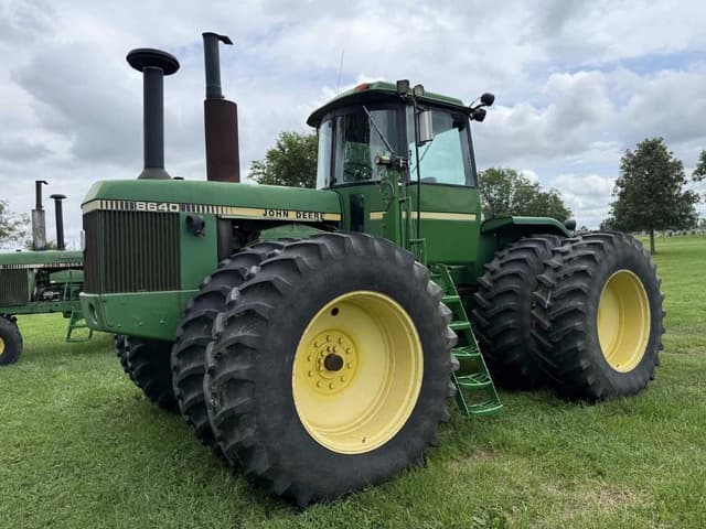 Image of John Deere 8640 equipment image 1