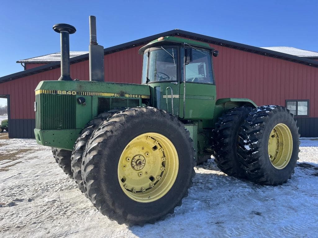 Image of John Deere 8640 Primary image