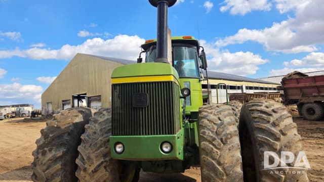 Image of John Deere 8640 equipment image 1