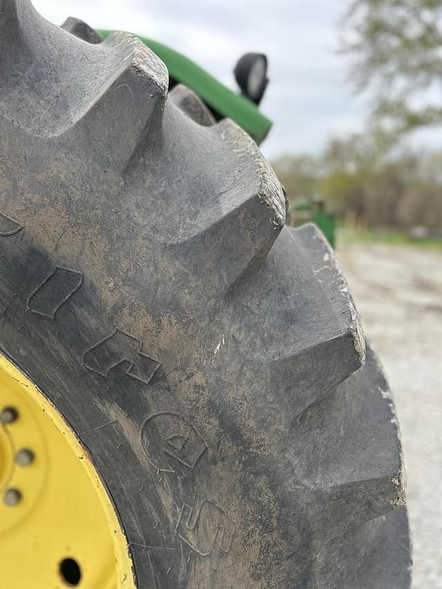 Image of John Deere 8650 equipment image 4