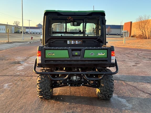 Image of John Deere XUV 865R equipment image 2