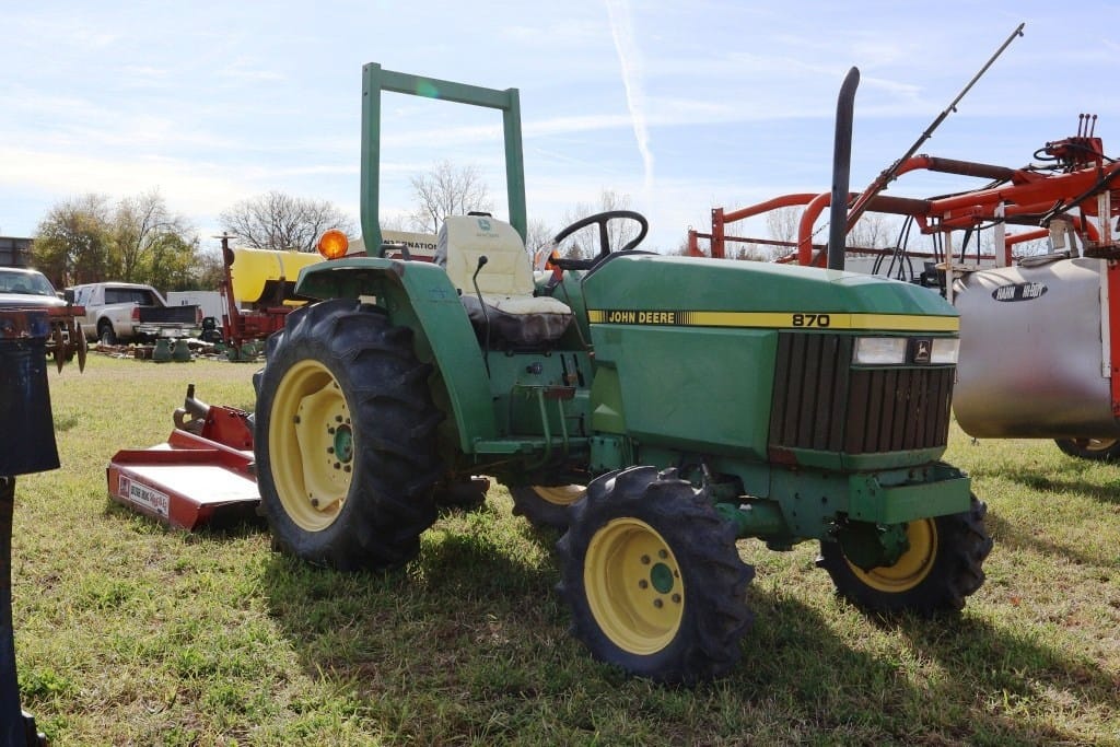 John Deere 870 Equipment Image0