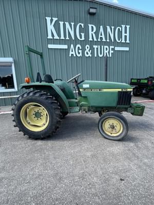 1992 John Deere 870 Image