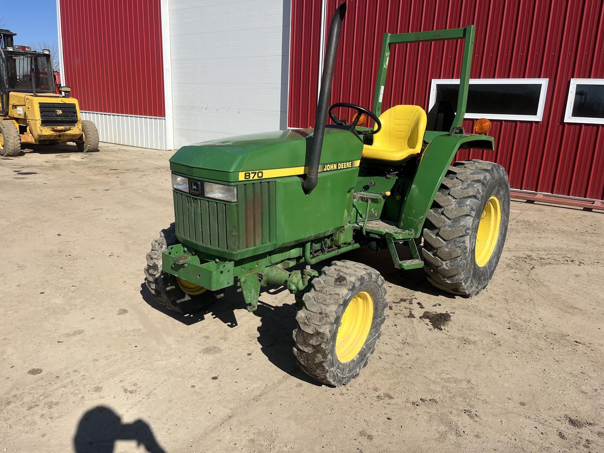 John Deere 870 Equipment Image0