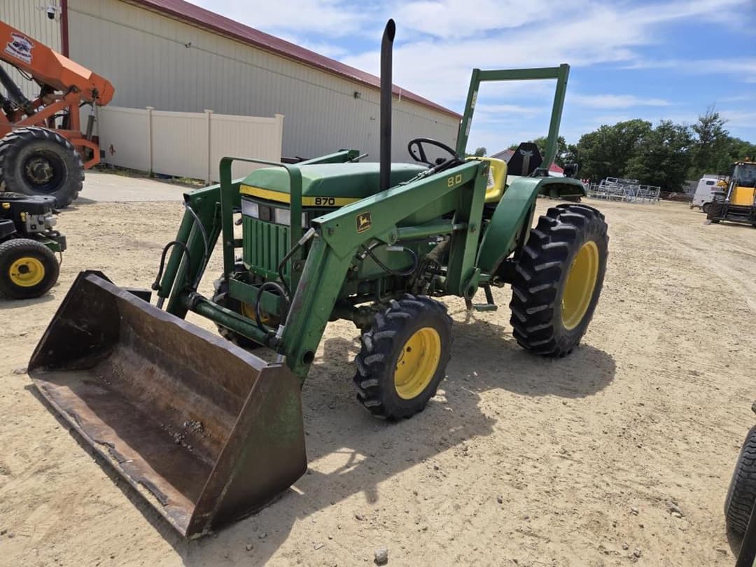 Image of John Deere 870 Primary image
