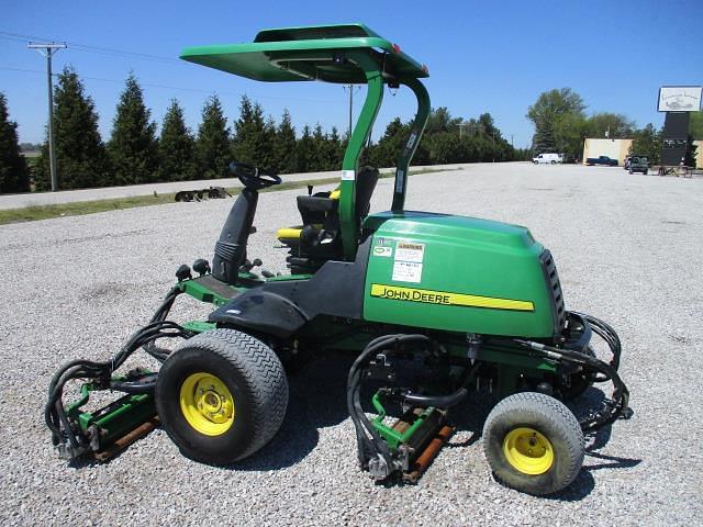 Image of John Deere 8700 equipment image 4