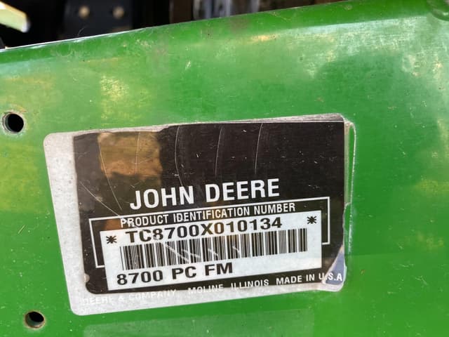 Image of John Deere 8700 equipment image 4